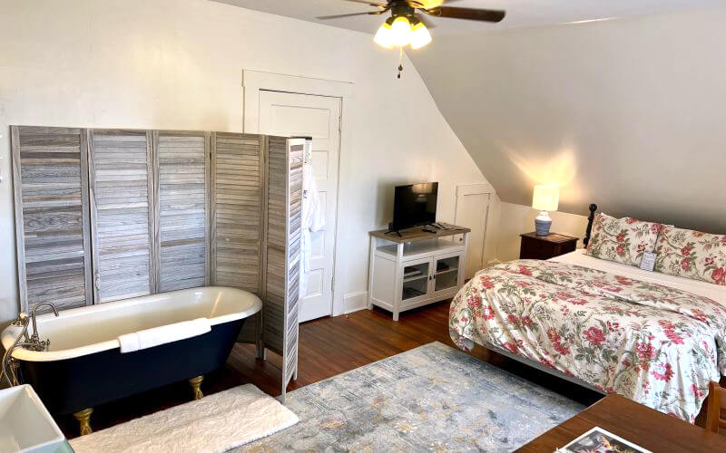 Main House - Walnut Street Inn